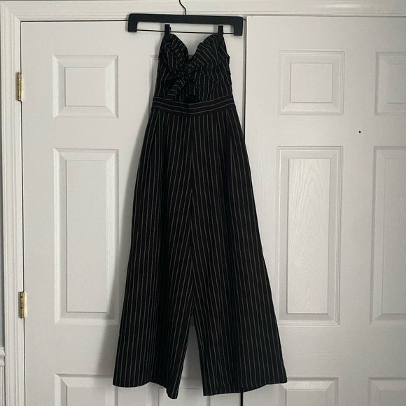 striped cropped leg jumpsuit - Picture 1 of 1